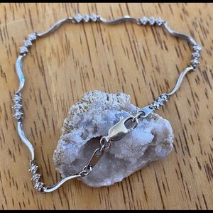 10k White Gold Diamond Bracelet
